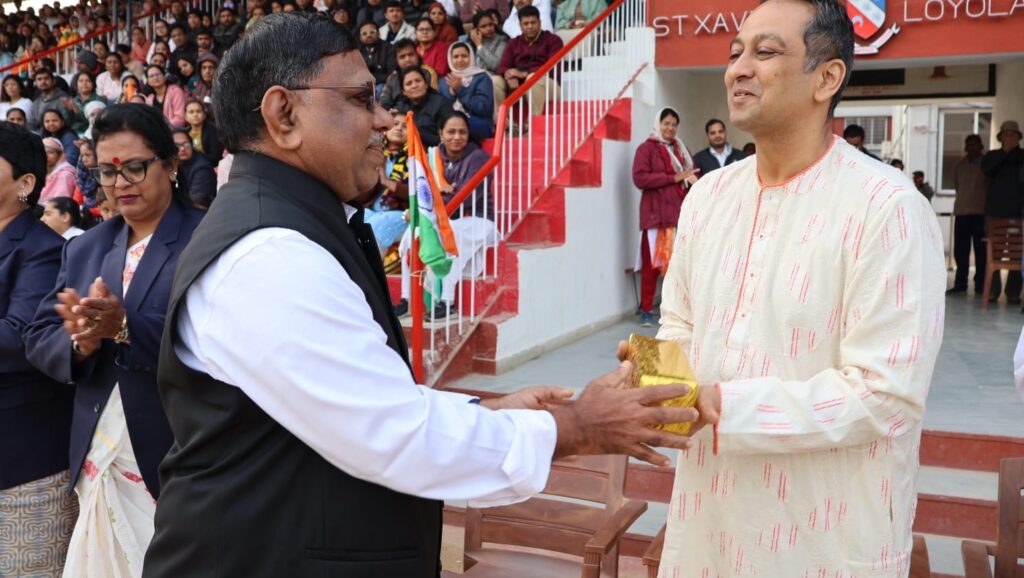 1b8676fe 8104 4e98 ae51 b433e637b04f